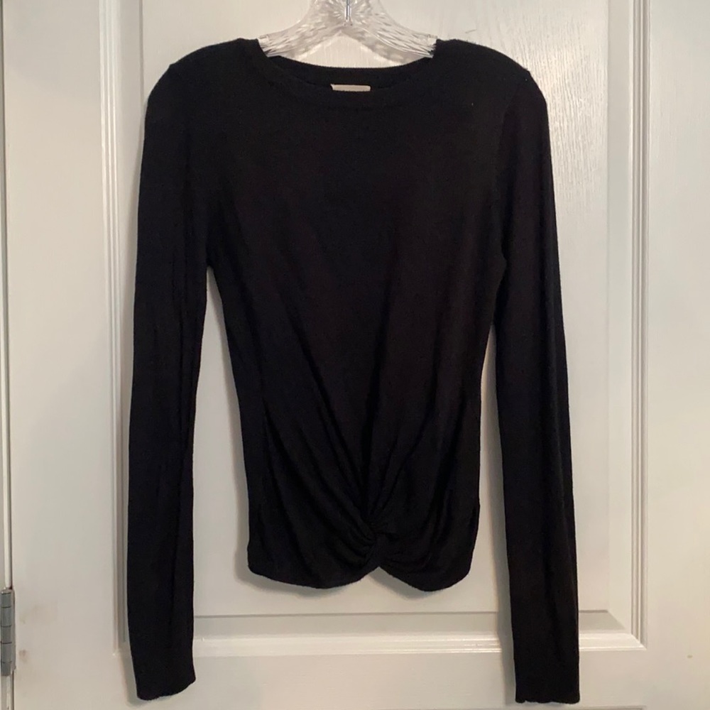 Debut Black Knot Sweater
